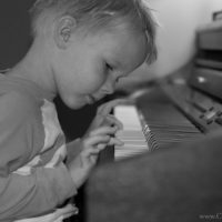 When should my child start piano lessons? Mrs. Curwen's Pianoforte Method.